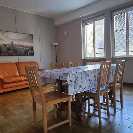 Casa Tommaso Apartment เปียเชนซา ภายนอก รูปภาพ