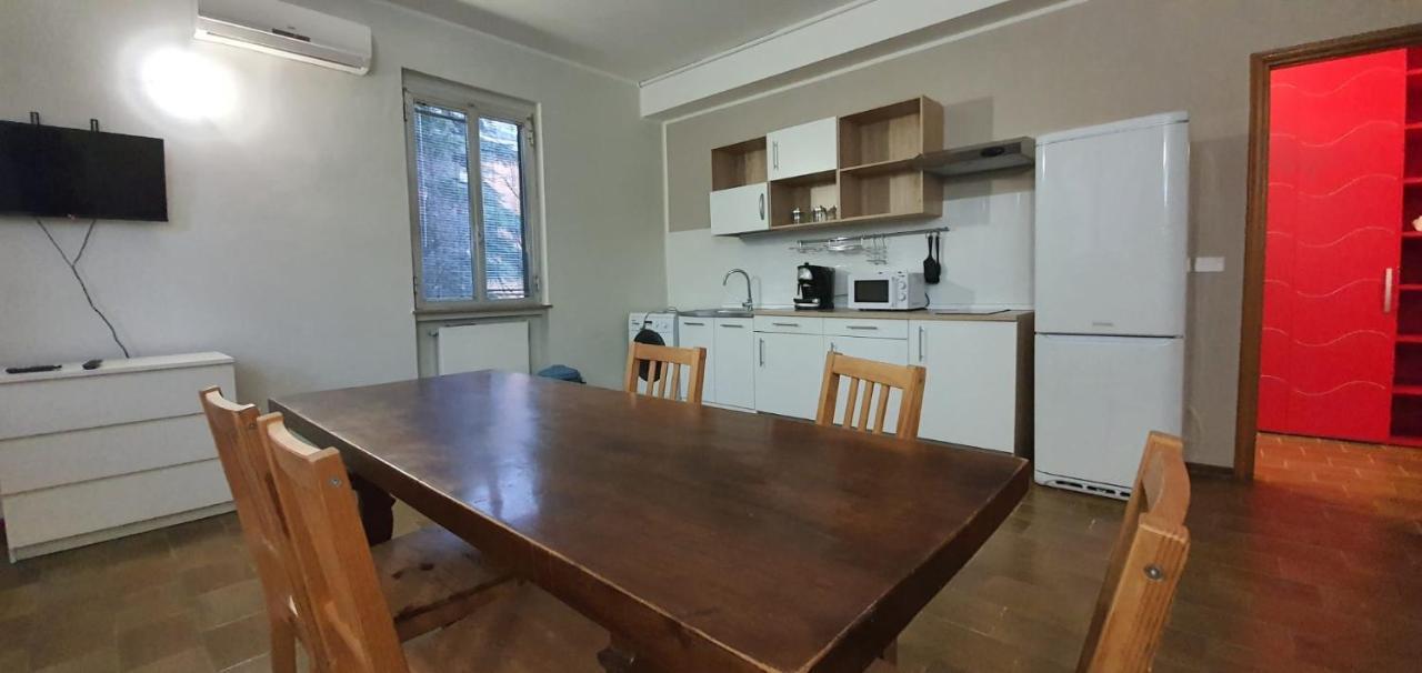 Casa Tommaso Apartment เปียเชนซา ภายนอก รูปภาพ