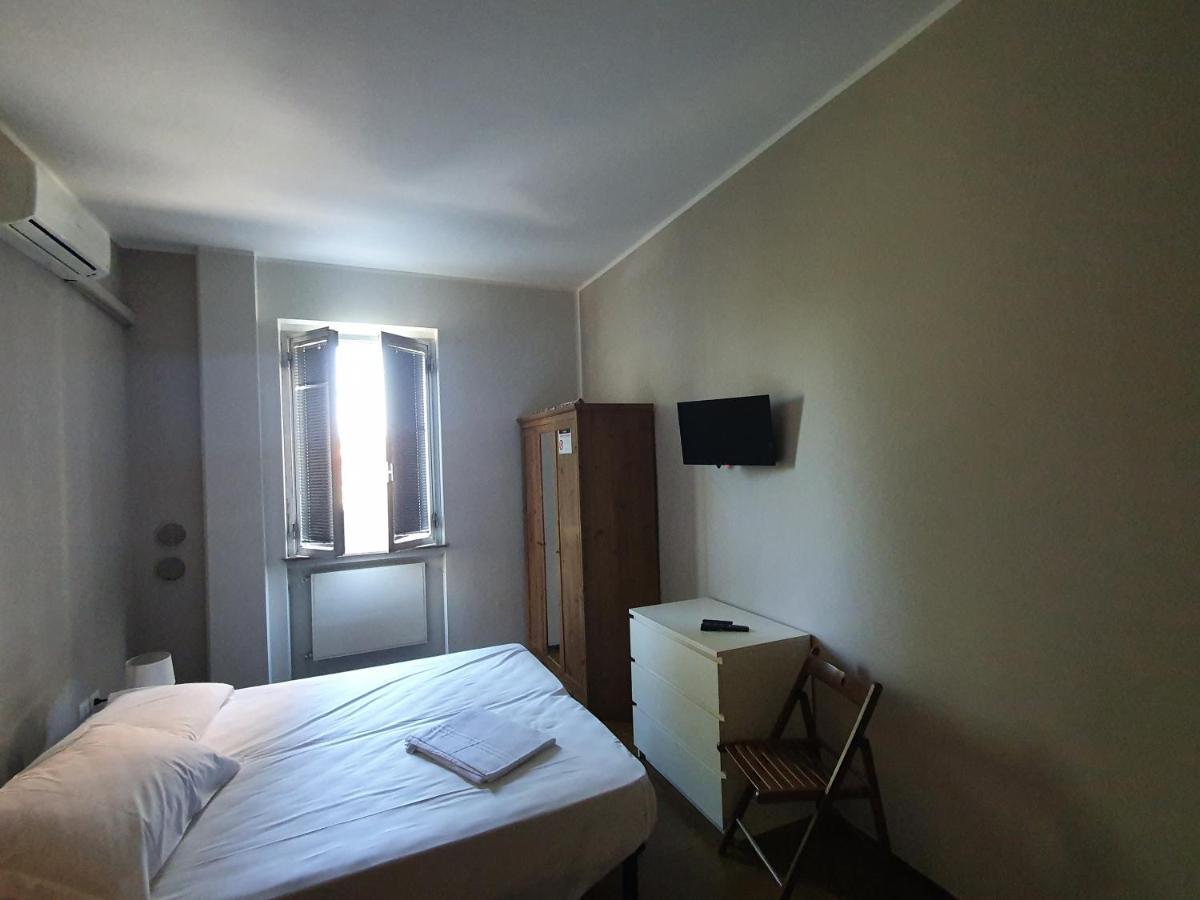 Casa Tommaso Apartment เปียเชนซา ภายนอก รูปภาพ