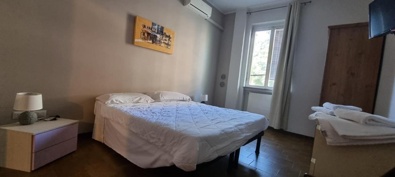 Casa Tommaso Apartment เปียเชนซา ภายนอก รูปภาพ